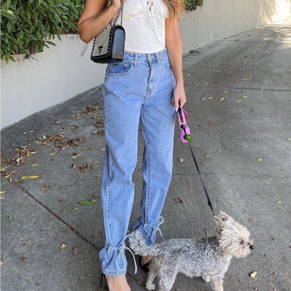 White fox jeans